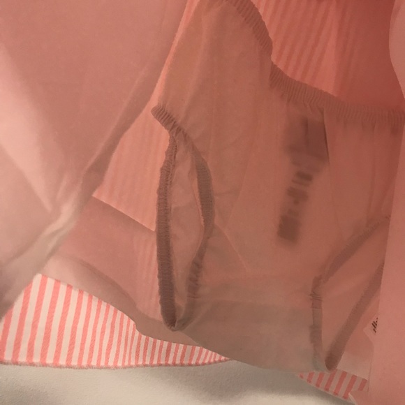 Dress - Picture 3 of 5